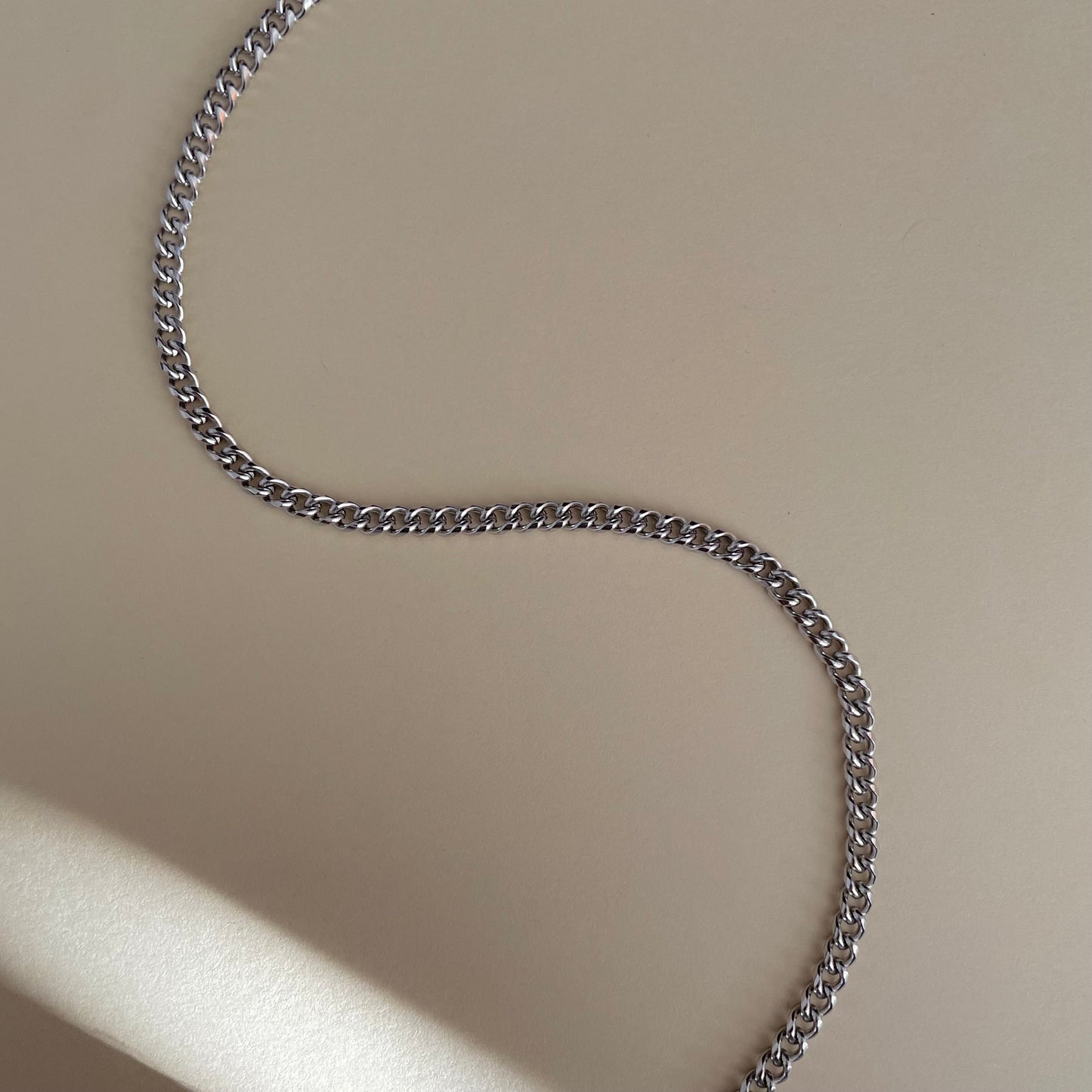 Ara Chain Necklace - Silver